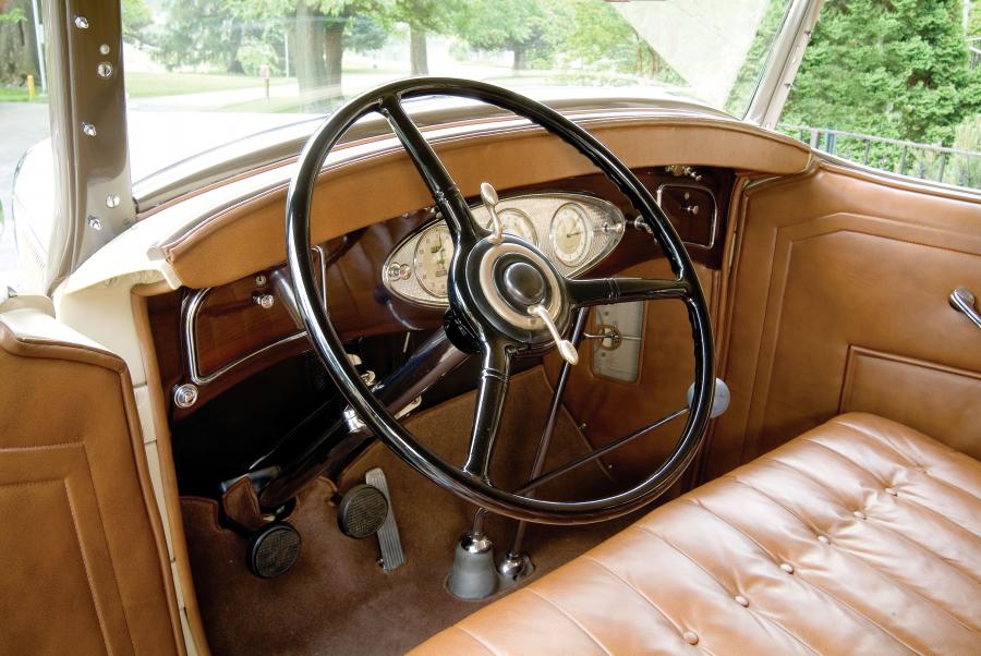  Lincoln Model KA Dual Cowl Phaeton by Dietrich 1933 года  (фото 3 из 7)